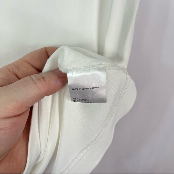 For The Republic Frayed Edges Women’s White Tank Top sz Medium - Picture 6 of 8